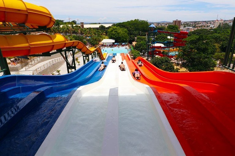Spazzio diRoma com acesso ao Acqua Park